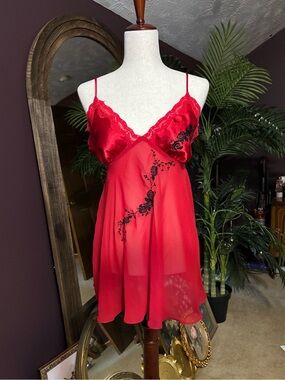 🥀Vintage Massini Vampy Red Satin Mesh Embroidered Slip Dress🥀